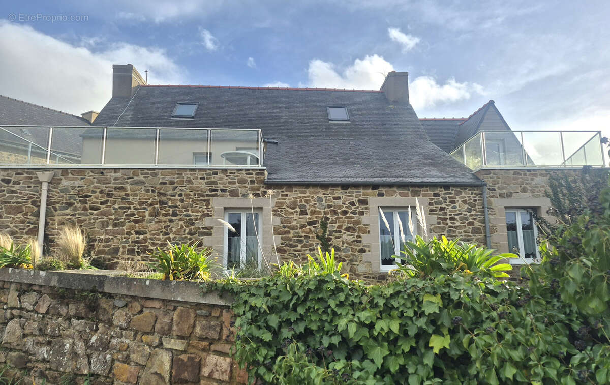 Maison à PENVENAN