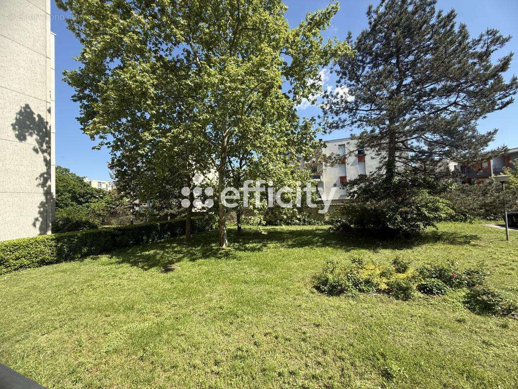 Appartement à LYON-8E