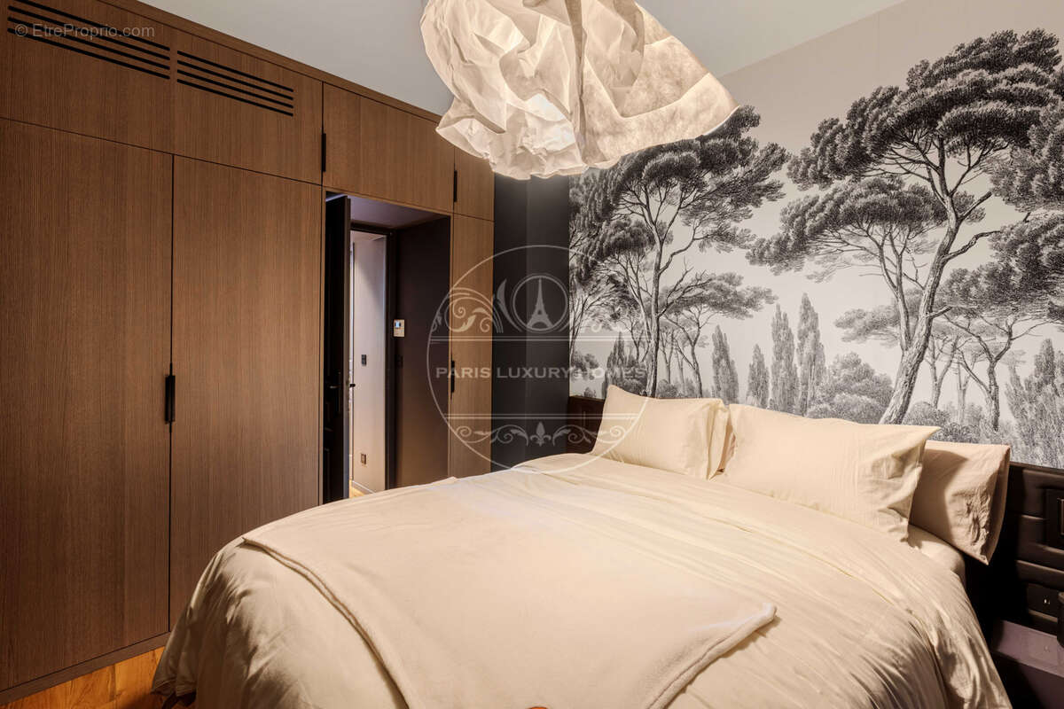 Appartement à PARIS-2E