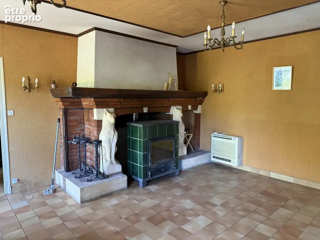 Grande maison sur sous-sol ancienne pisciculture - photo 4