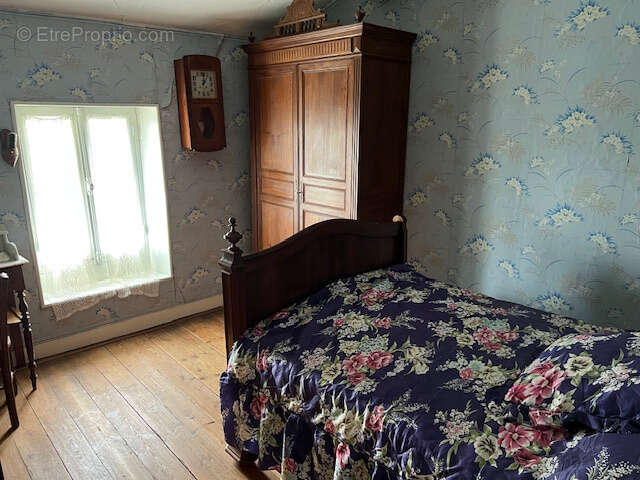 Maison à MESNAC