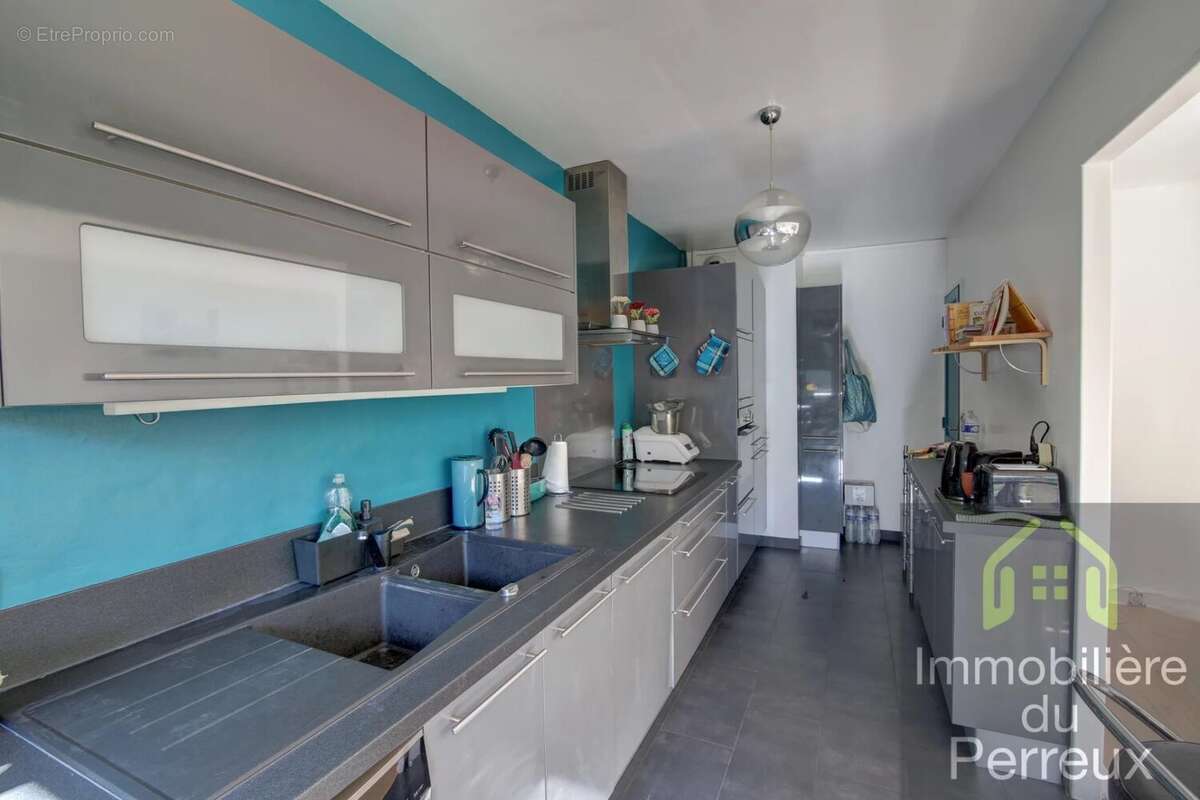 Appartement à LE PERREUX-SUR-MARNE
