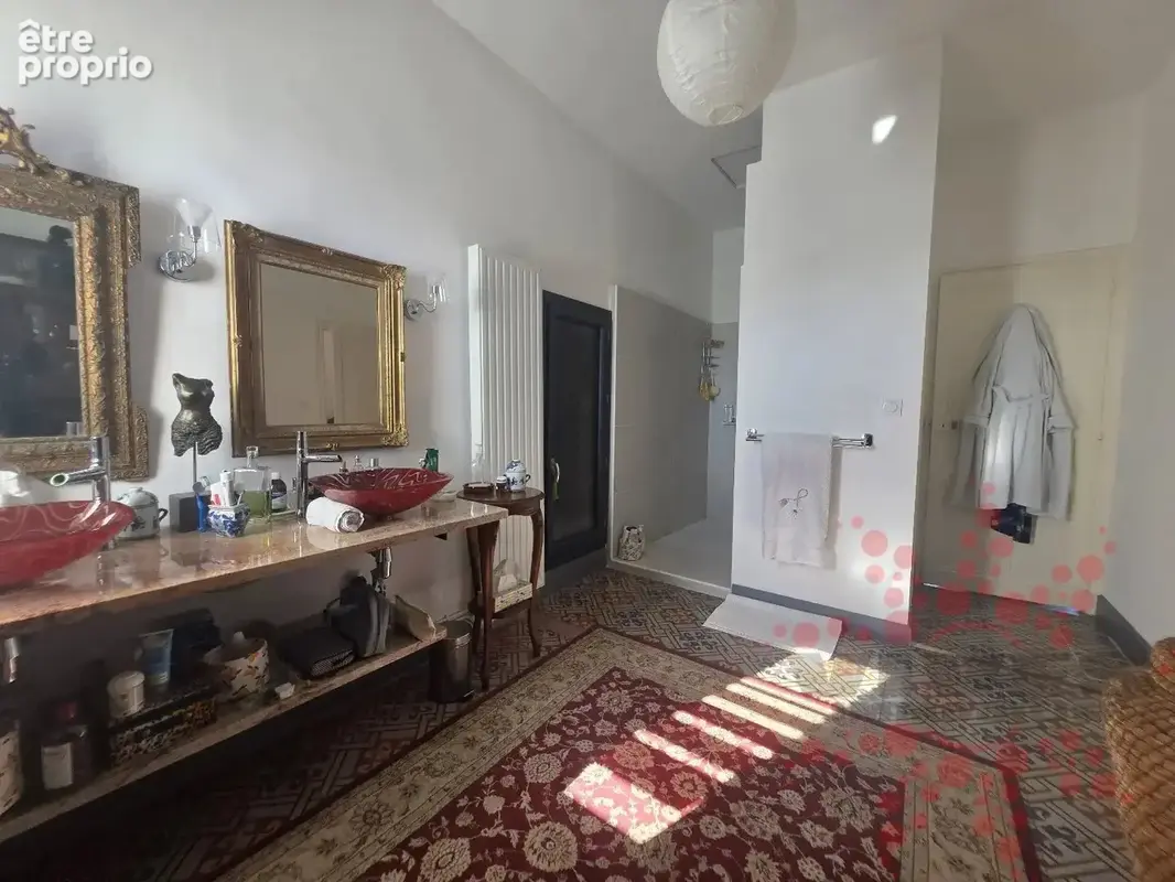 Maison T4 de 132 m² avec garage, atelier et plus de 200 m² d'espaces annexes à aménager ! - photo 10
