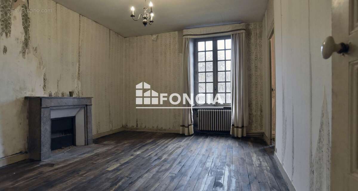 Maison à DOL-DE-BRETAGNE