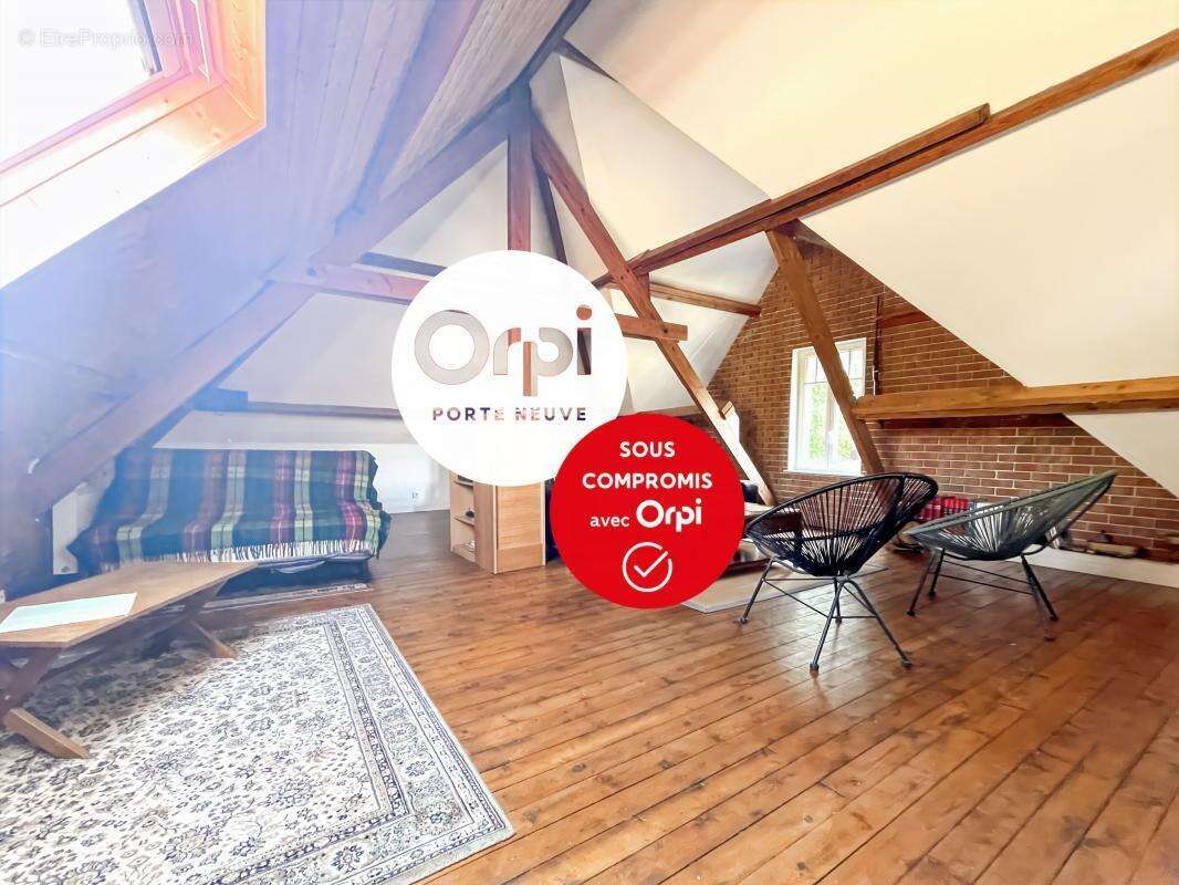 Maison à LA CAPELLE-LES-BOULOGNE