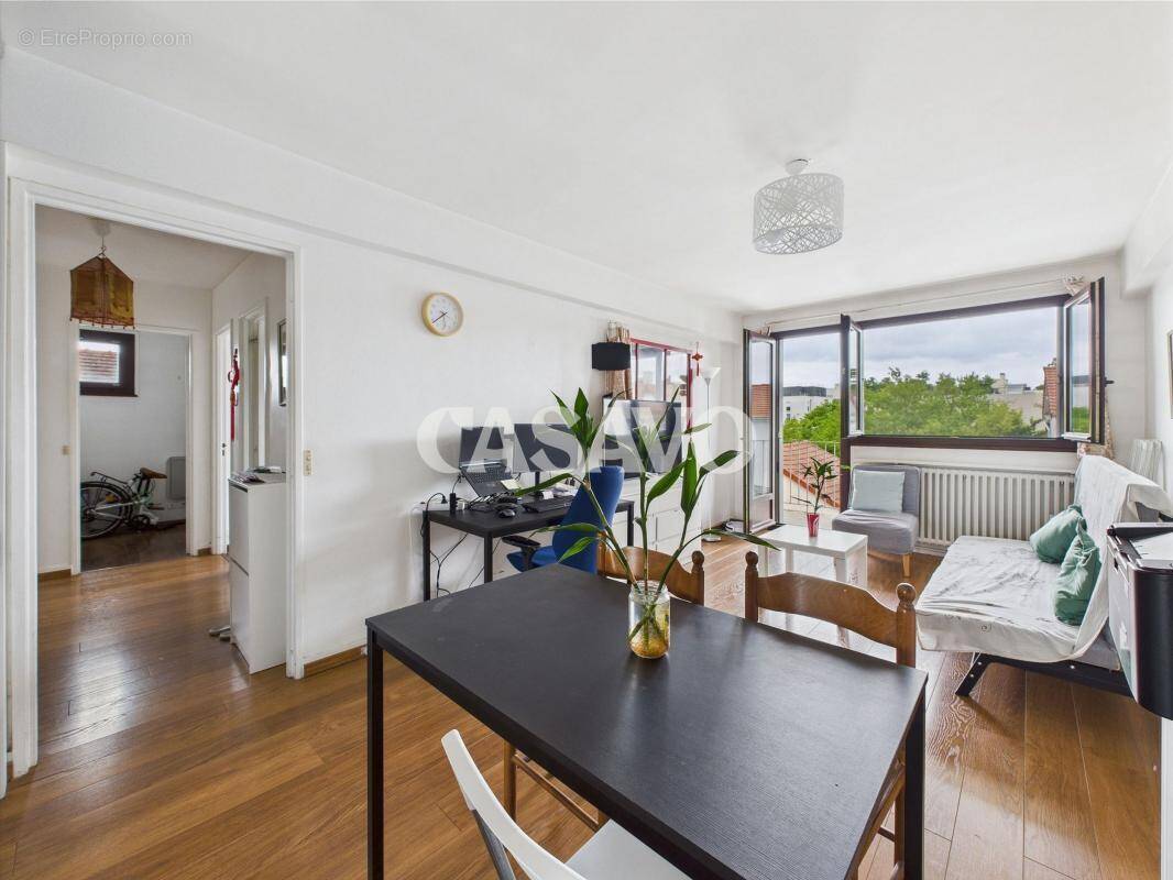 Appartement à NANTERRE