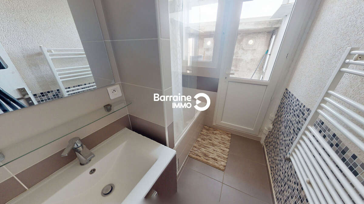 Exclusivité a vendre brest dourjacq appartement t5 79,56 m² dernier étage balcon vue dégagée parking - photo 8