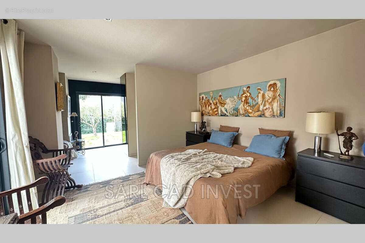 Maison à SAINT-CYR-SUR-LOIRE