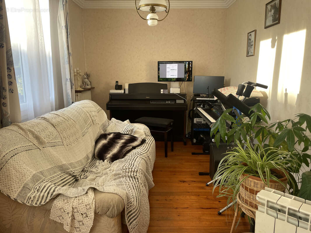 Maison à SAINTE-GENEVIEVE