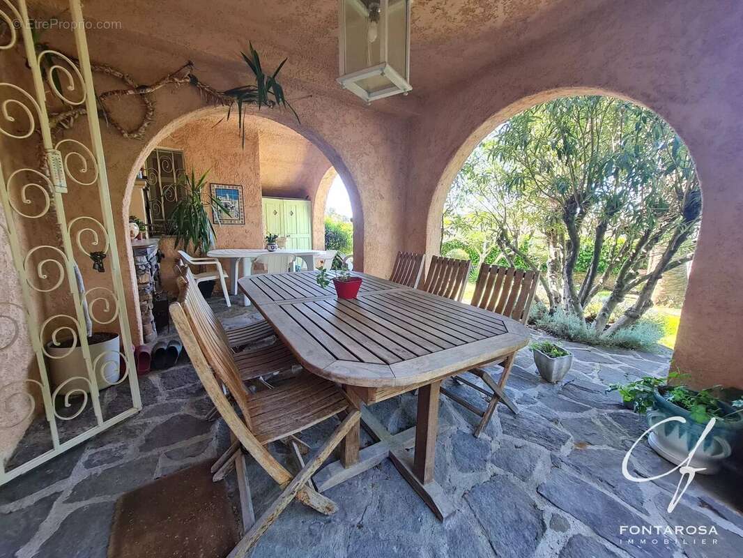 Maison à SAINT-RAPHAEL