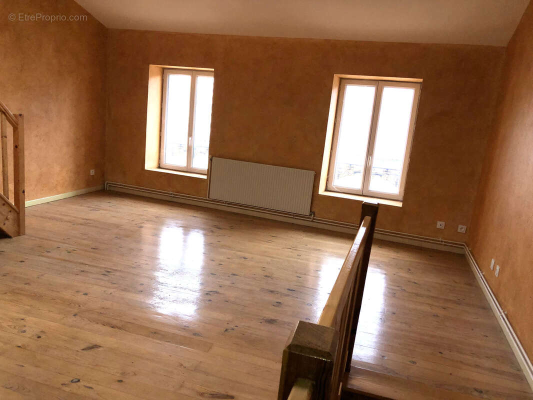 Appartement à SAINT-DENIS-EN-BUGEY