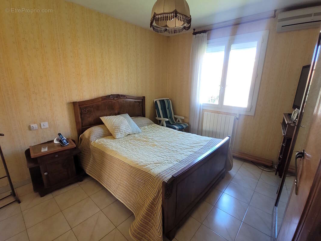 Maison à SAINT-GENIES-DE-FONTEDIT