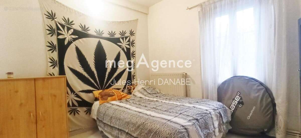 Appartement à VILLENEUVE-SUR-YONNE