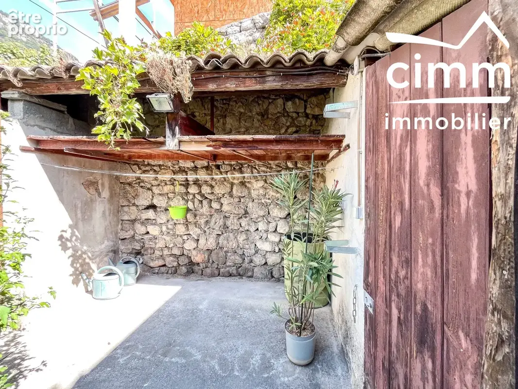 Maison 6 pièces 151 m² à vendre à La Terrasse (38660) - photo 2