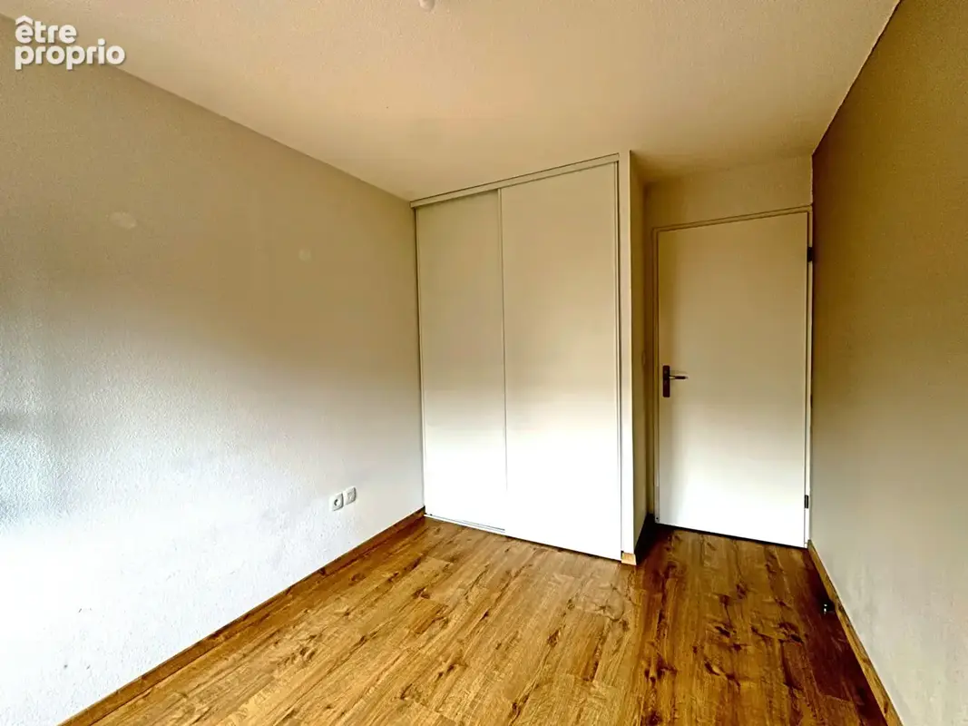 Special invest -cornebarrieu - t3 avec terrasse et places de parking, vendu loue - photo 6
