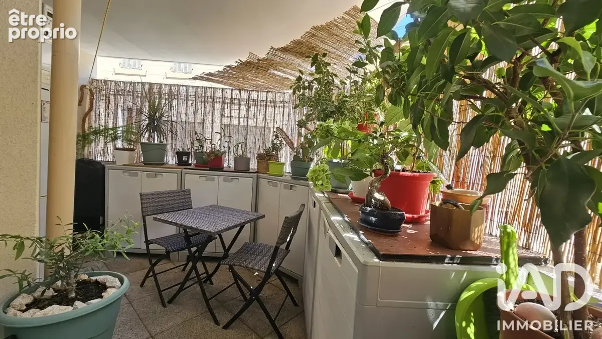 Photo 1 - Appartement à MARSEILLE-4E
