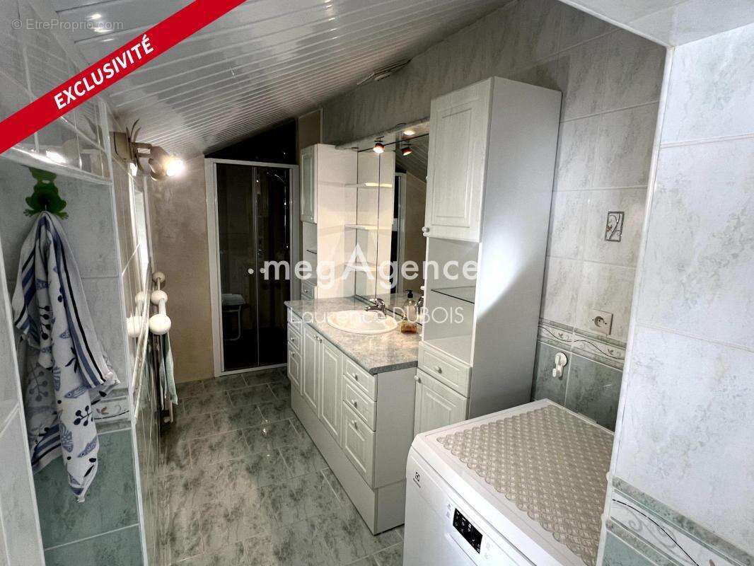 Située dans un secteur calme d'Auchel à 2 min du bois de Saint Pierre et 2 min du centre ville, maison 4 chambres "Coup de coeur - photo 8