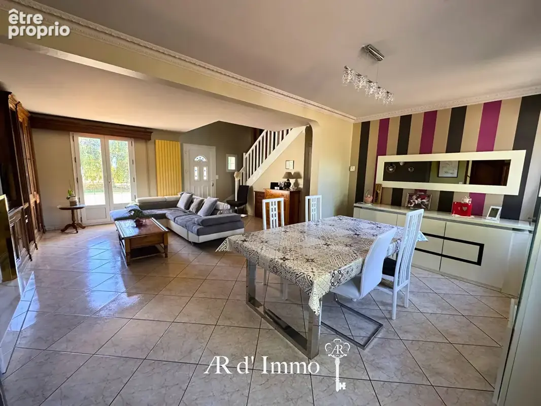 Maison 184 m² avec terrain constructible de 2 000 m² - Plages à 400 m - photo 3