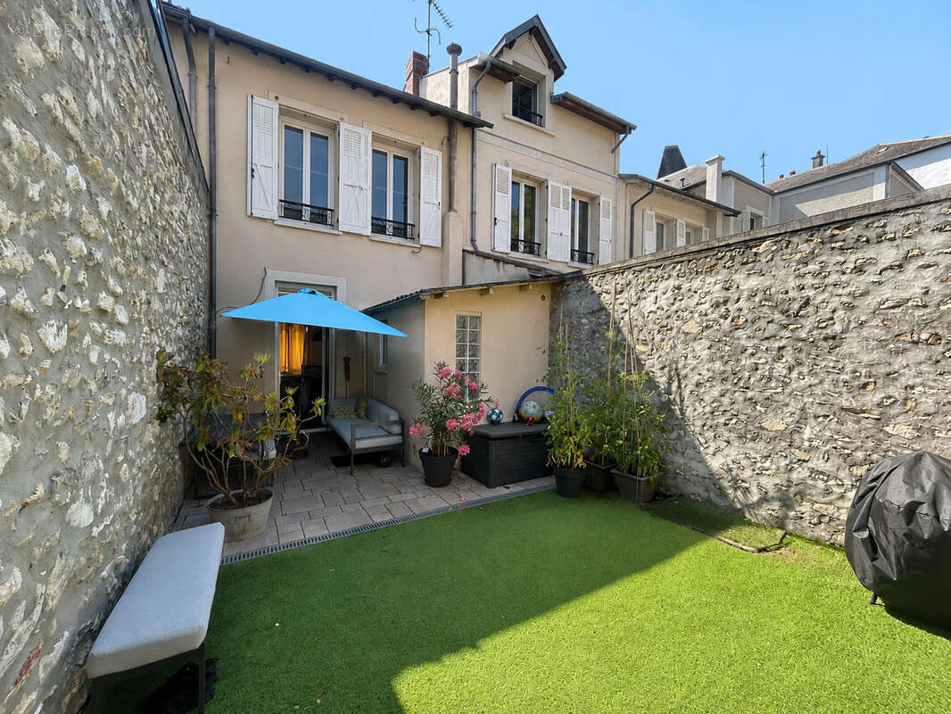 Maison à ETAMPES