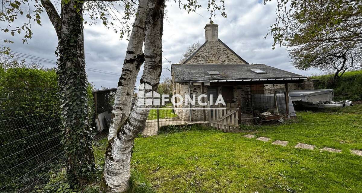 Maison à VILLAINES-LA-JUHEL