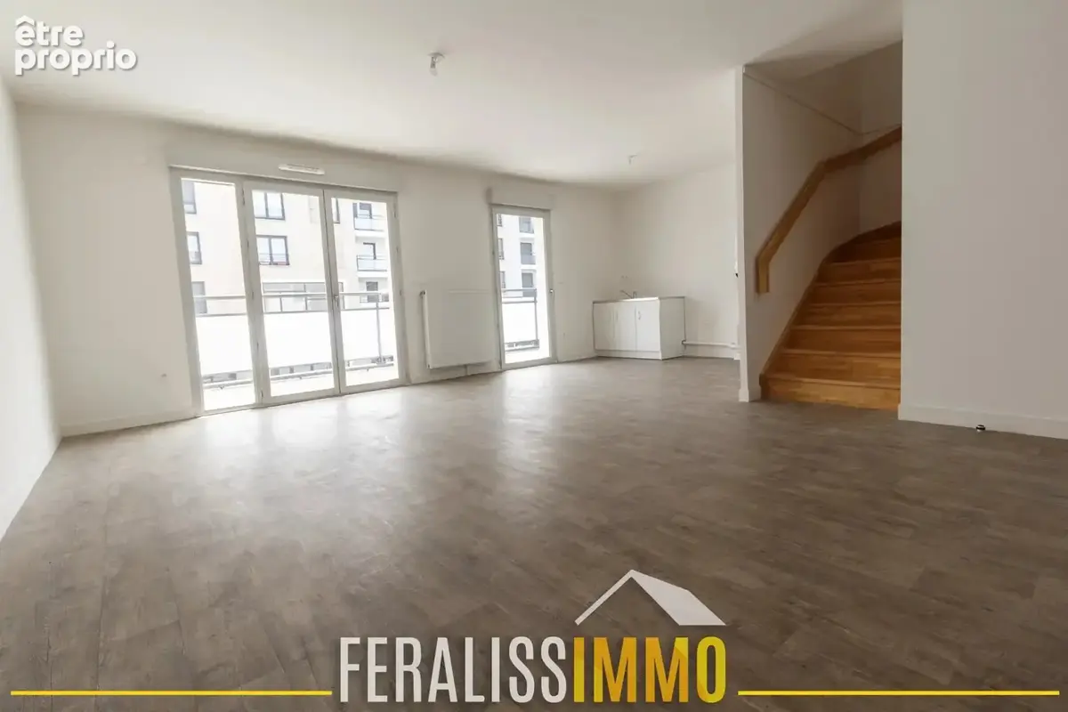 F4 en duplex tout neuf ! - photo 3