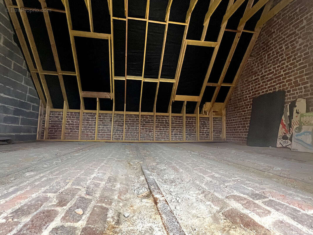 Maison à BOURGHELLES