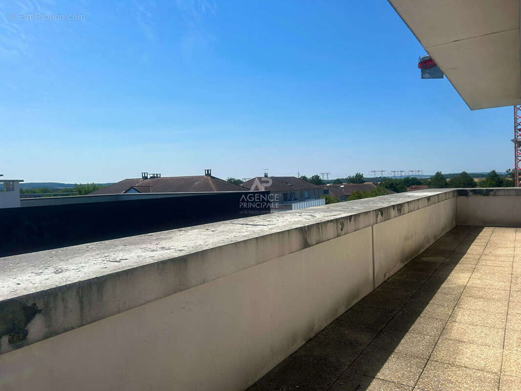 Appartement Cergy 5 pièce(s) 85.62 m2 - photo 8
