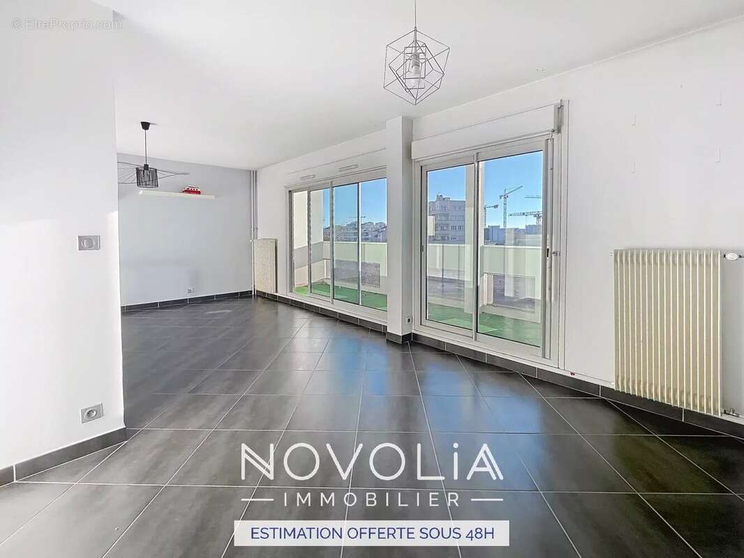 Appartement à LYON-8E