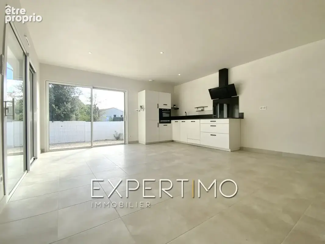 EXCEPTIONNEL à JARD-SUR-MER :  Maison neuve de plain-pied T5 de 86 m2 à 50 m du Port et à 200 m de la plage - photo 4