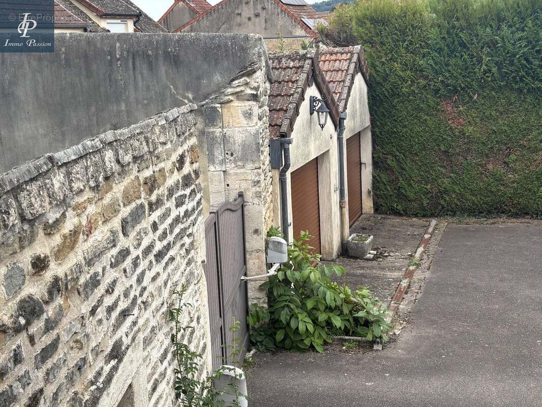 Maison à SANTENAY