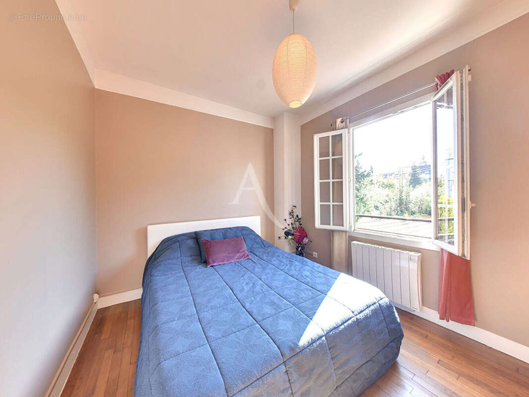 Maison à BRY-SUR-MARNE