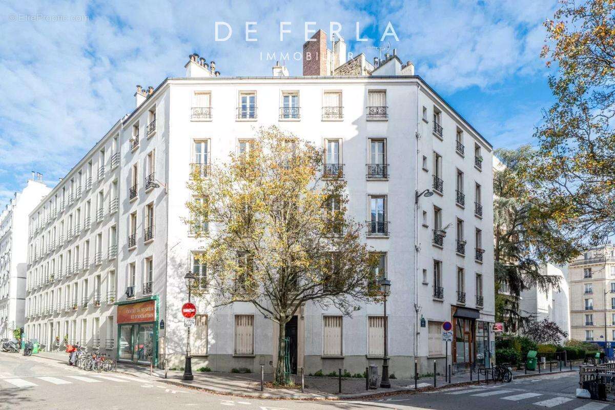 Appartement à PARIS-14E