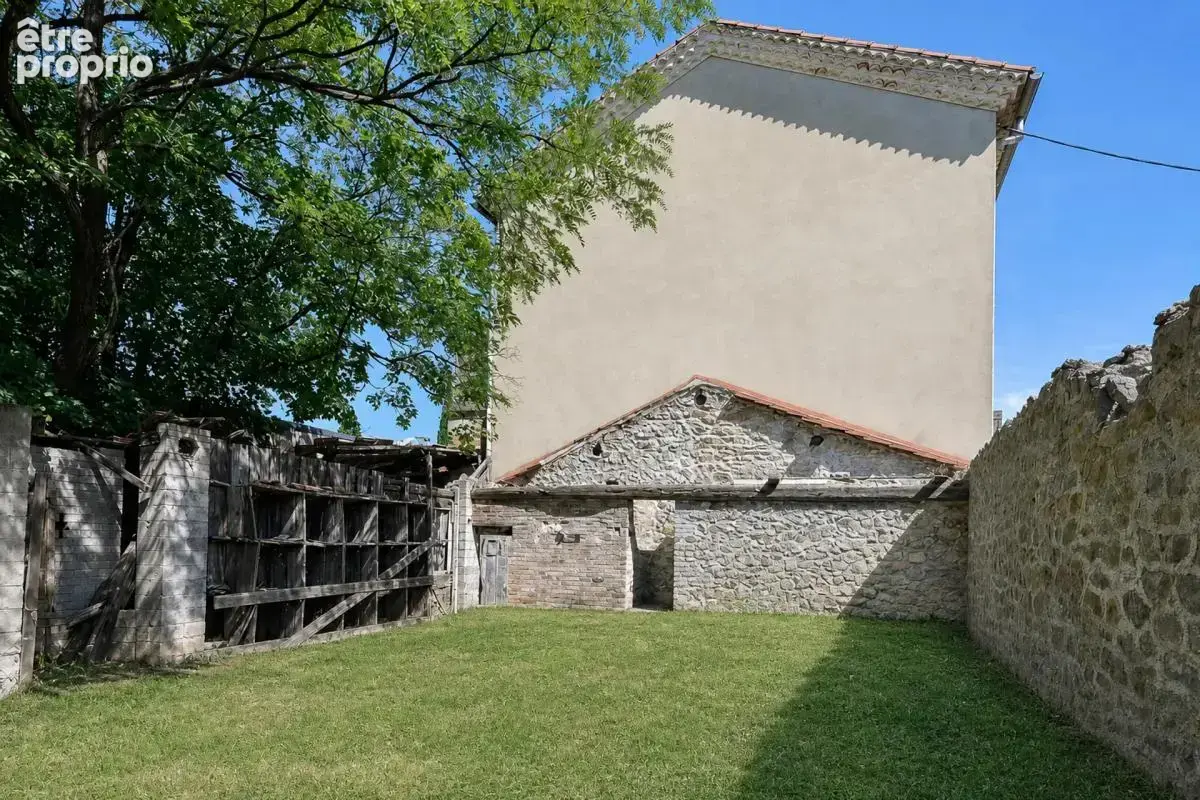 Immeuble de 4 lots de 253 m² situé à Alès - photo 12