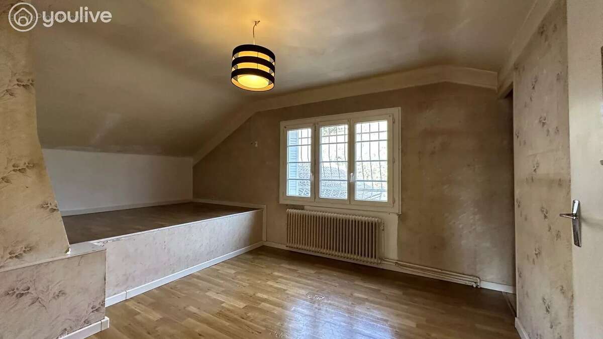 Maison à SAINT-GERMAIN-LES-ARPAJON