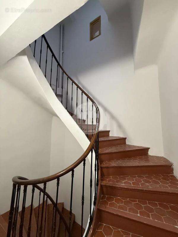 Appartement à ROQUEVAIRE