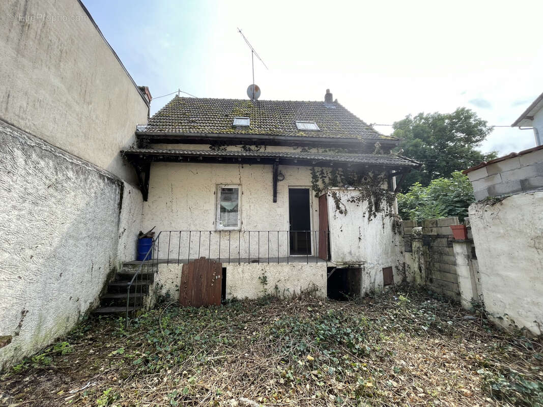 Maison à LA MOTTE-SAINT-JEAN