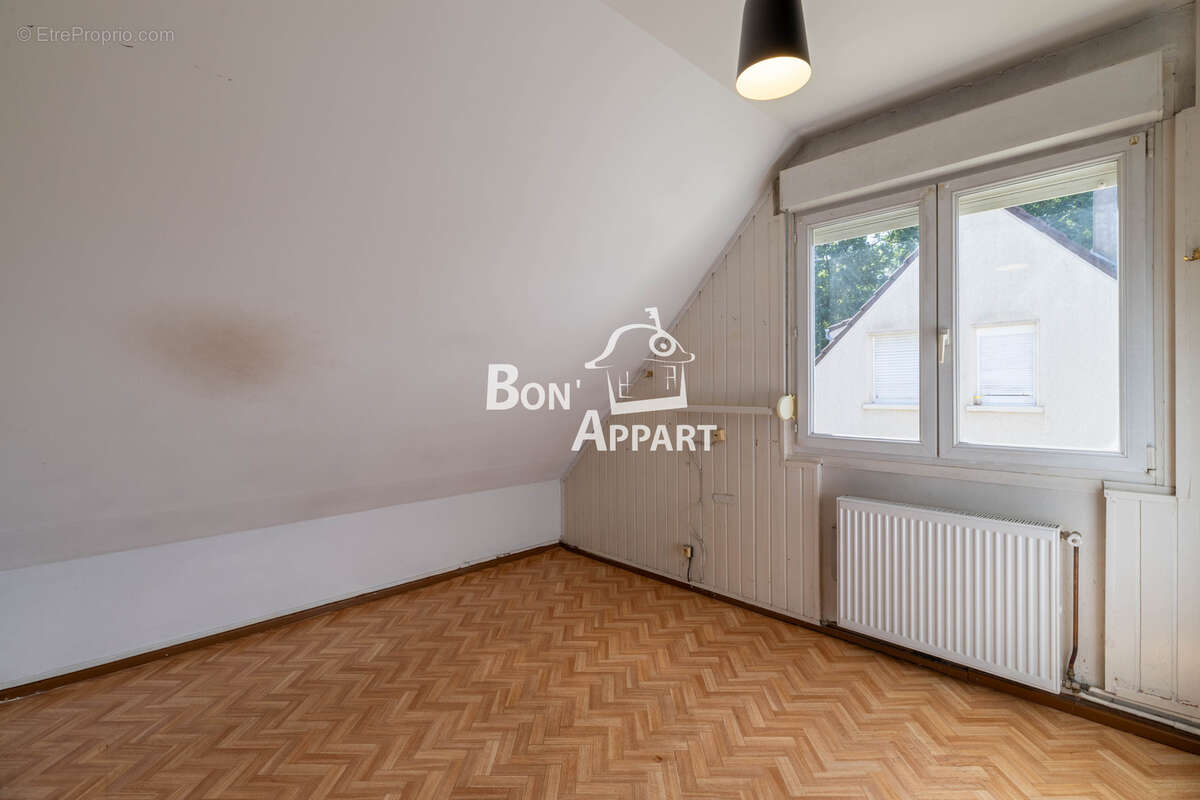 Jolie petite maison dans quartier verdoyant - photo 9