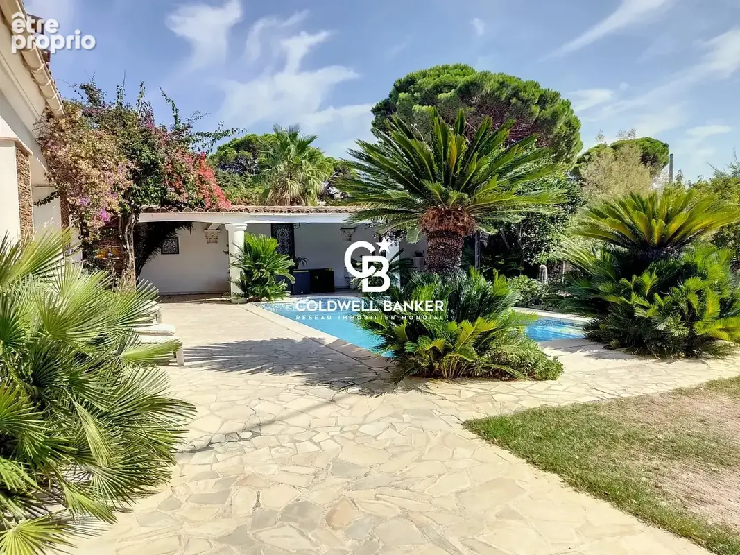 Villa provencale  avec 3 habitations - photo 2