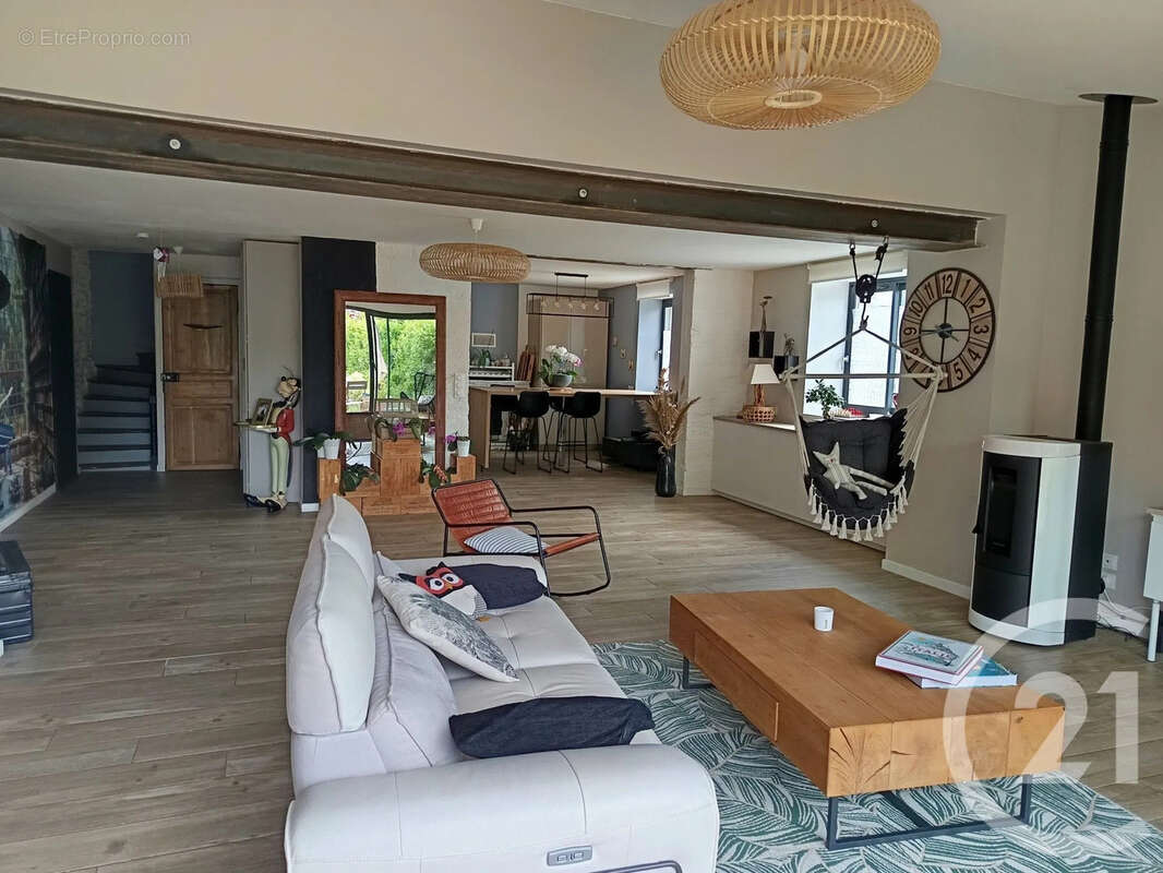 Maison à CHENAC-SAINT-SEURIN-D'UZET