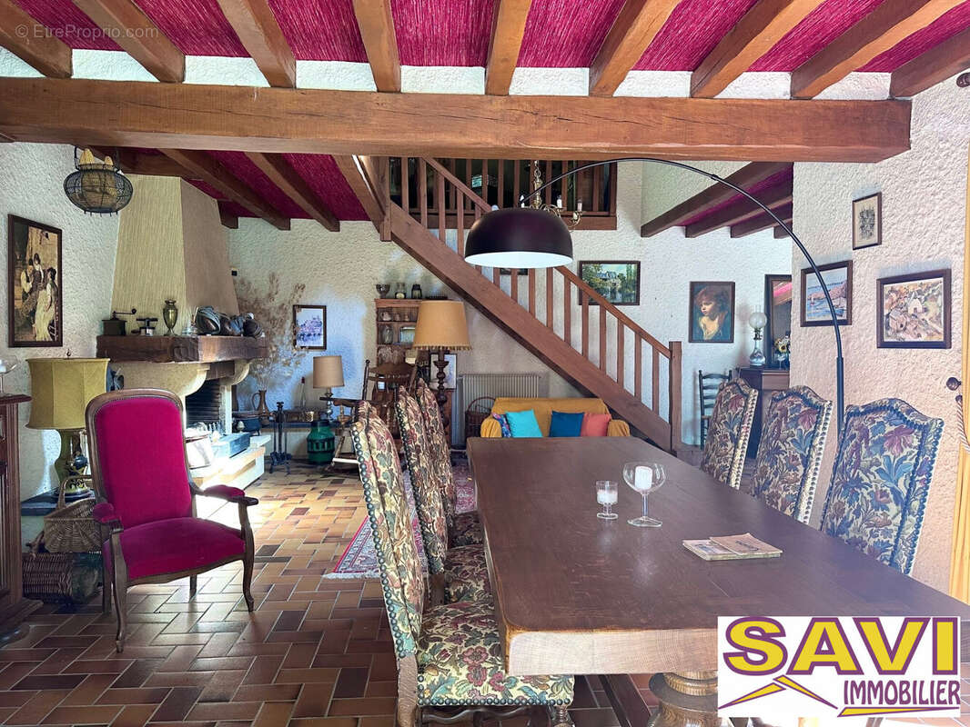 Maison à FERRIERES-EN-GATINAIS