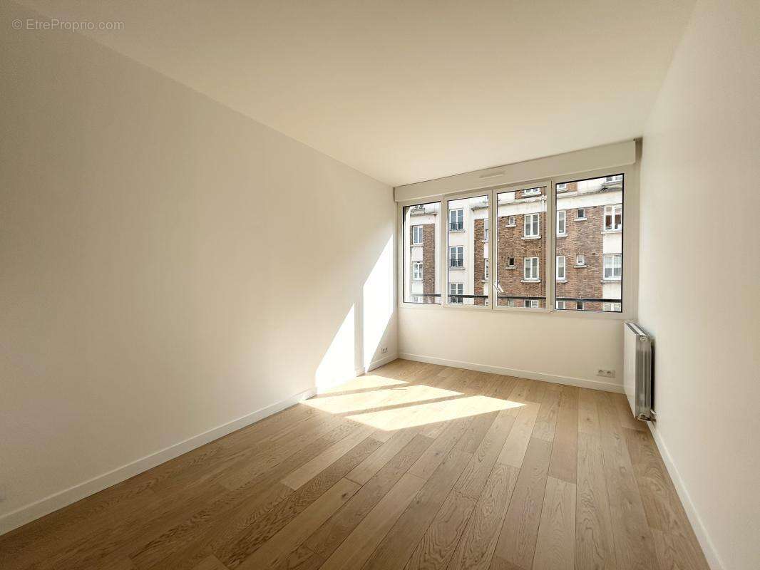 Appartement à PARIS-20E