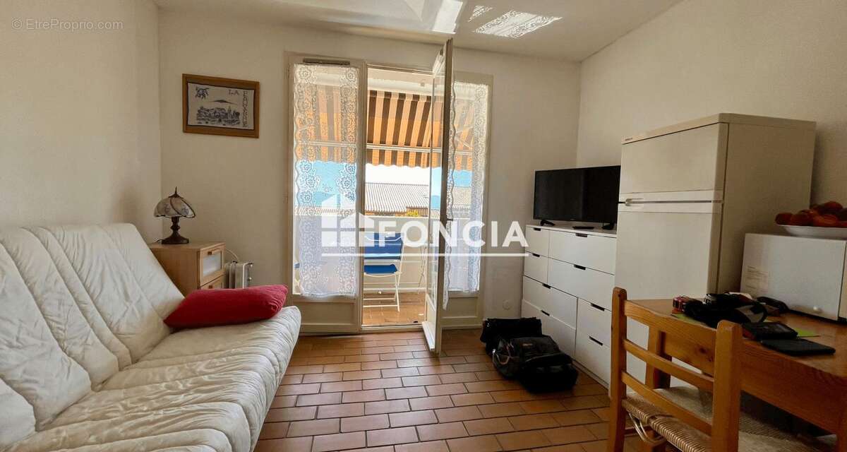 Appartement à SAINT-CYR-SUR-MER