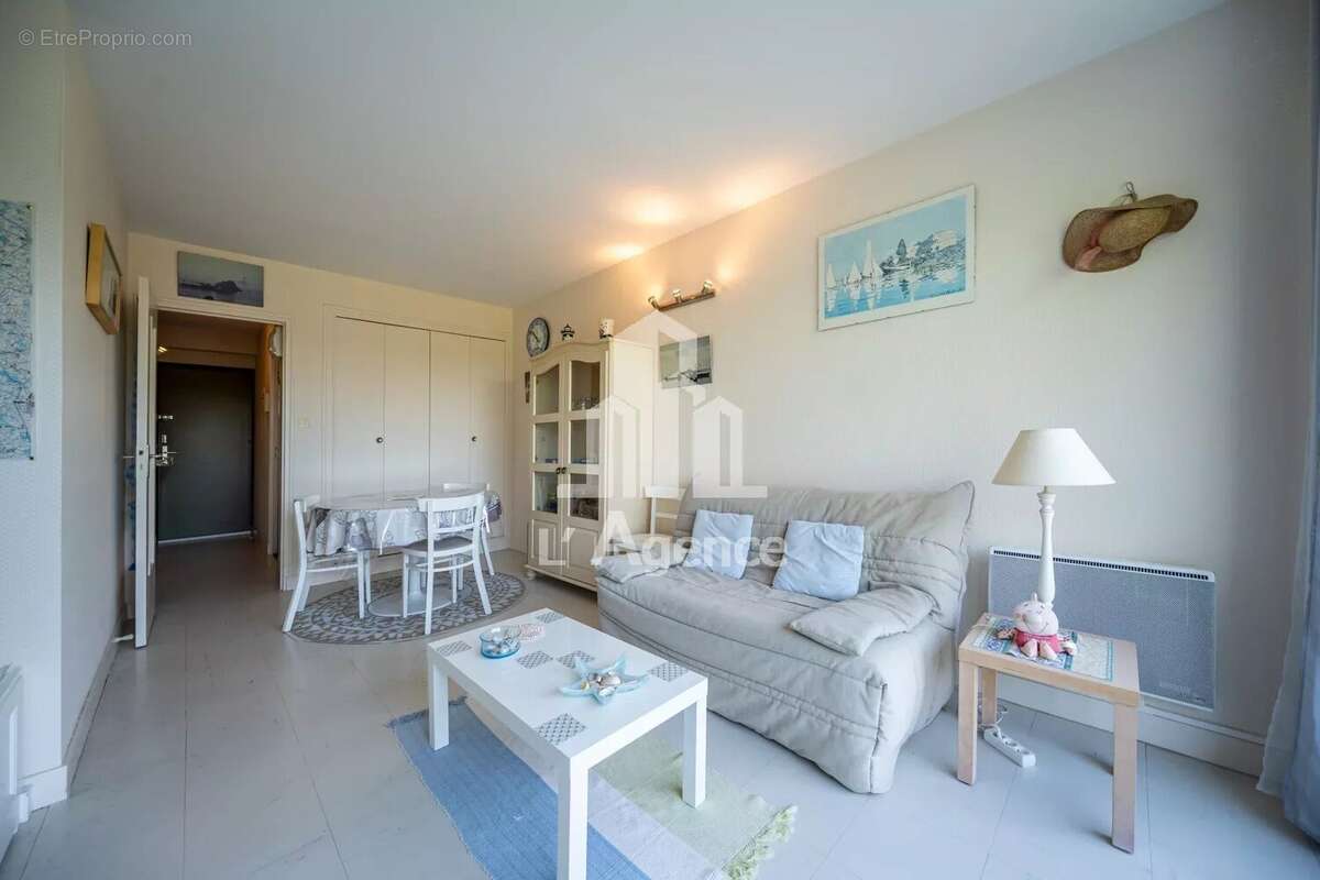 Appartement à VAUX-SUR-MER