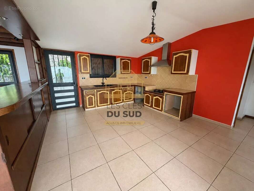 À vendre - maison de type t5  de 161,66 m² environ - saint-joseph - 280 000€ - photo 6