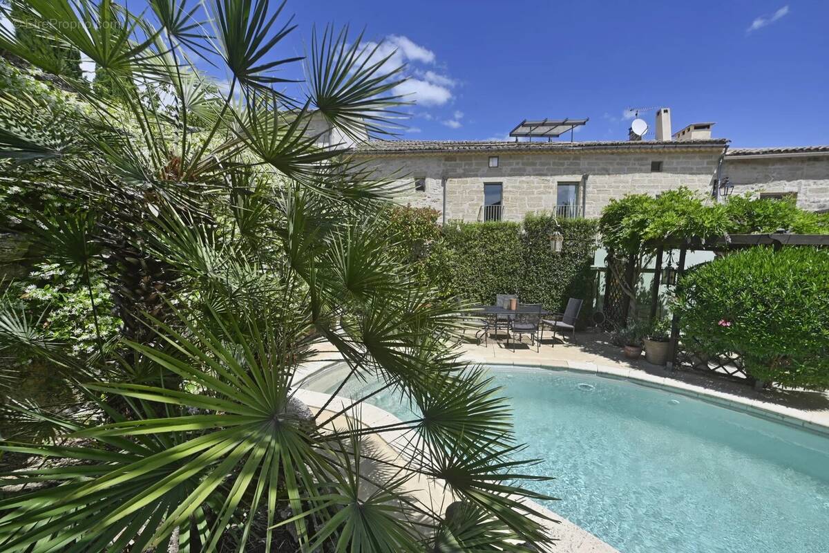 Maison à UZES