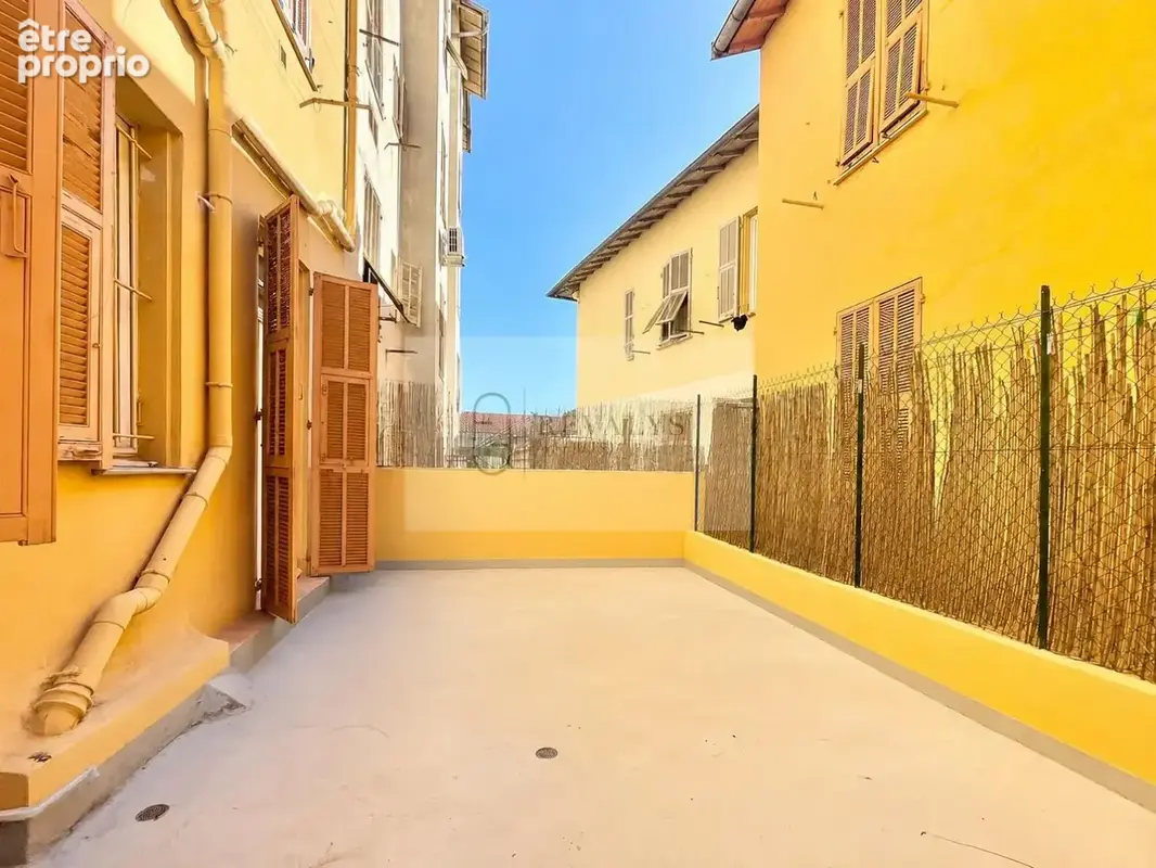 Alpes maritimes (06) - nice riquier - vente appartement grand 2 pieces avec terrasse de 30 m2 - photo 2