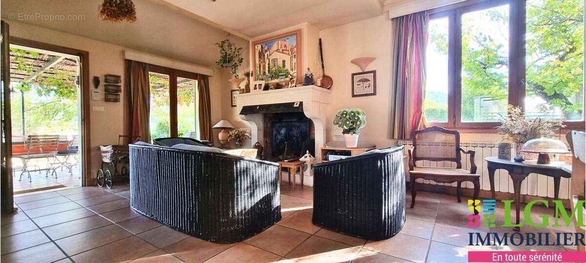 Maison à ALLEMAGNE-EN-PROVENCE