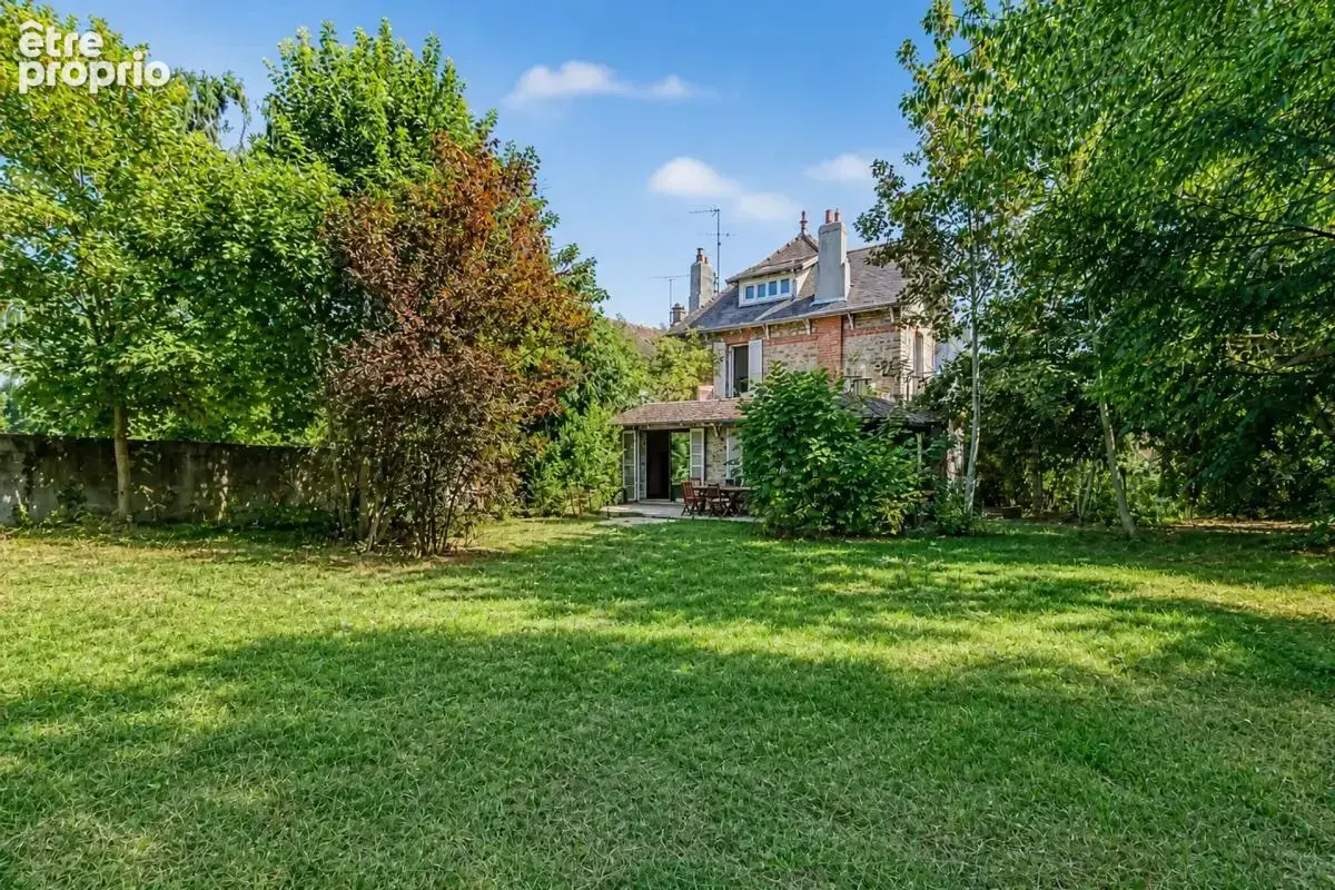 Maison familiale de 150 m² avec jardin et garage – 94290 - photo 1