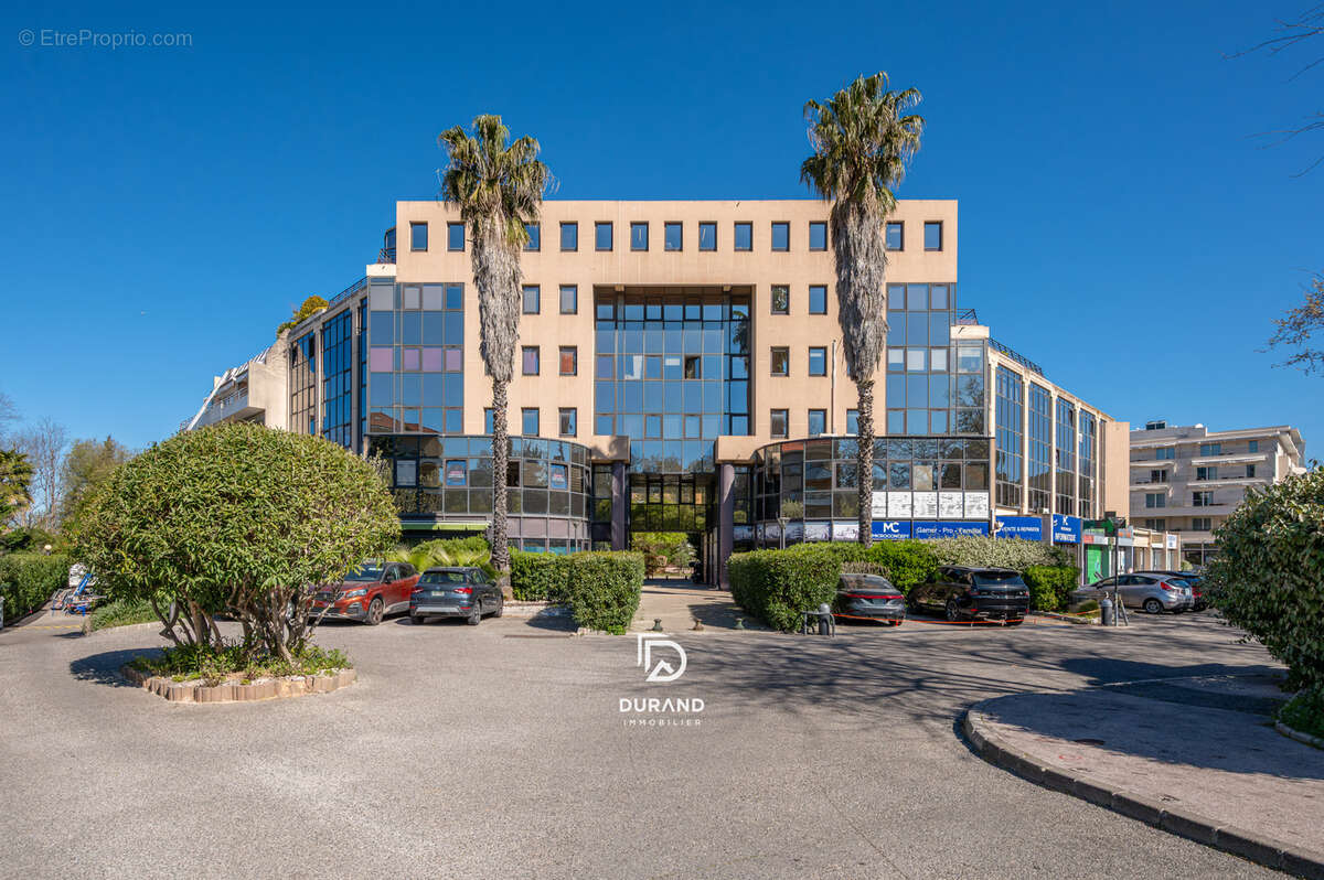 Parking à MARSEILLE-8E