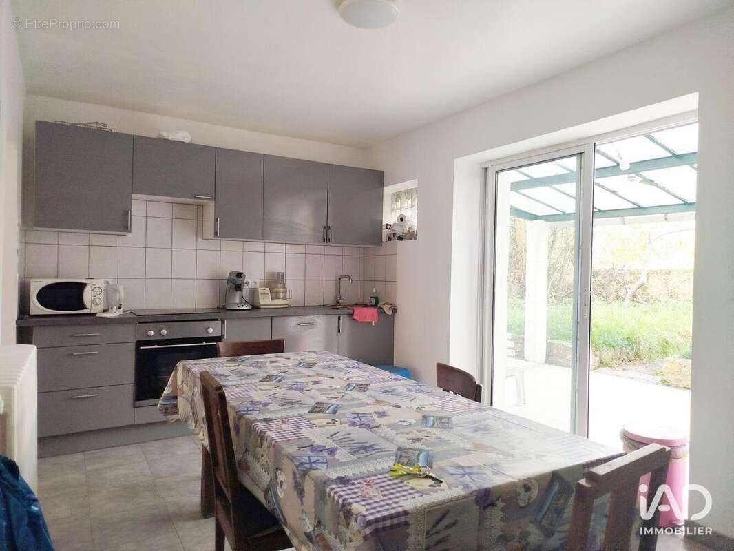 Photo 3 - Maison à SAINT-COSME-EN-VAIRAIS